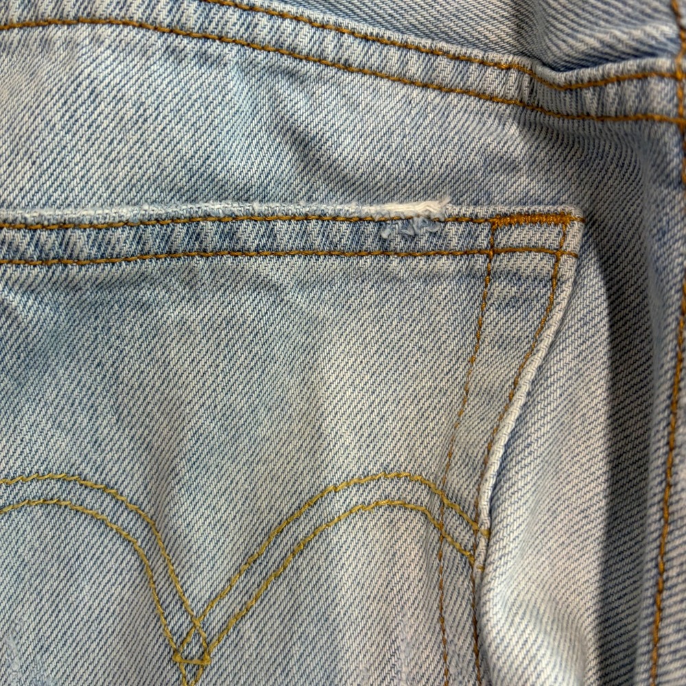 Levi's 501 CT Jeans Womens 24 Light Blue Distressed Frayed Hem - Picture 11 of 12